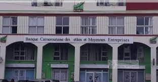 La Commission Bancaire de l’Afrique Centrale (COBAC) suspend le DG de la Banque camerounaise des PME (BCPME) pour 10 ans
